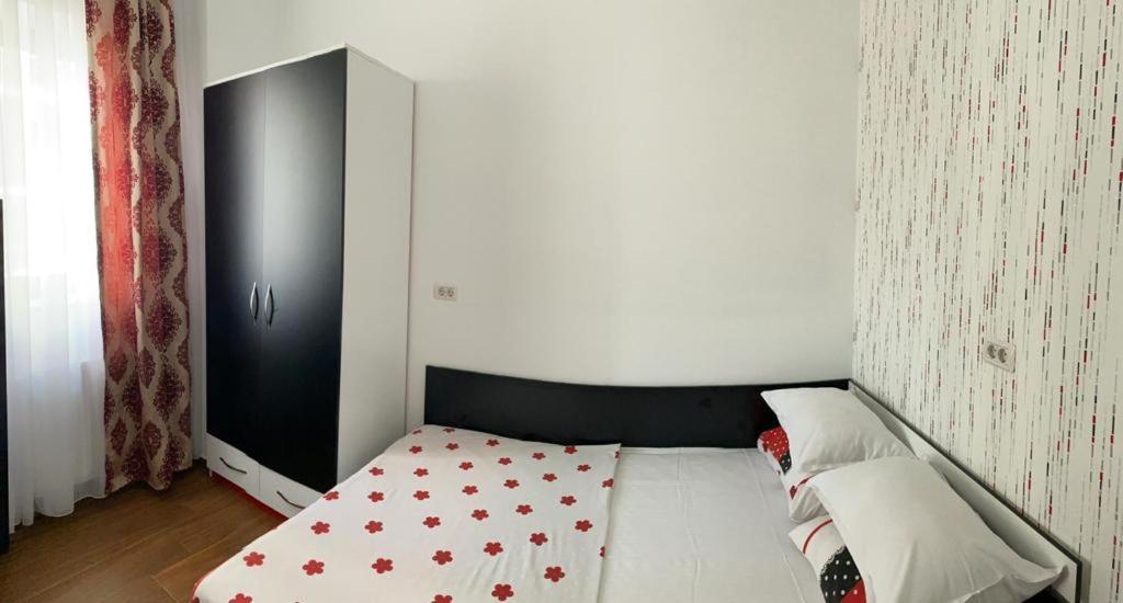 Twin Residence Five Mamaia Rum bild